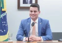Deputado envia emenda para contratação de cantor que ele é empresário