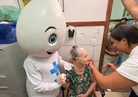 Dia D: Salvador aplica mais de 2 mil doses de vacinas neste sábado