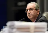 Dino bloqueia R$ 6 milhões de Eduardo Cunha por desvio de emendas
