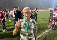 Dirigente diz que o Vitória "persegue títulos sem perder a dignidade" imagem