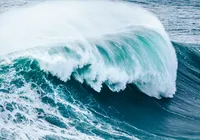 Doc mergulha pela memoria do surfe