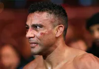 Edson Barboza anuncia aposentadoria após ser nocauteado no UFC