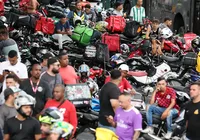 Entregador sofre com pressões e prazo curto