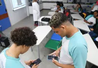 Escolas registram maior participação dos alunos em 1 ano de veto ao celular