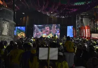 Estreia da Seleção Brasileira leva multidão para o Pelourinho