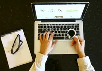 Google lança simulados gratuitos do Enem integrados ao Gemini; veja como usar