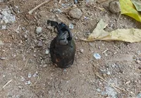 Granada abandonada em terreno baldio é detonada pelo BOPE