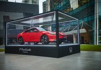 Honda Prelude estreia no Brasil com exibição em redoma e teste em pista