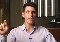 Influenciador é processado após dizer que pobre não deveria votar