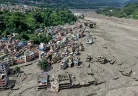 Inundações deixam 19 mortos e 384 turistas desaparecidos no Nepal