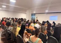 Itabuna inicia em setembro pagamento de bolsa para alunos da EJA e mães solo