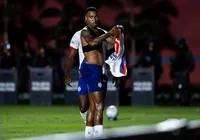Jean Lucas leva 3º cartão no BaVi e desfalca o Bahia contra o Inter