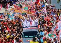 Jerônimo reúne 20 mil em caminhada com aliados em Feira de Santana