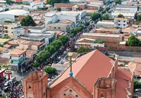 Jerônimo reúne multidão e lideranças políticas em Bom Jesus da Lapa