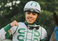 Jóquei morre após cair de cavalo durante corrida no Rio de Janeiro