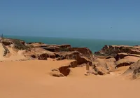Labirinto de falésias e águas doces: Conheça o circuito Três Praias no Ceará