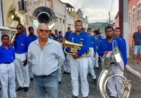 Lyra Orpheica toca o hino da Cidade Heroica