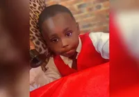 Menino de 2 anos é atingido por tiro disparado por primo de 4 anos
