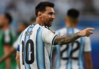 Messi desafia o passado no palco de sua pior dor pela Argentina