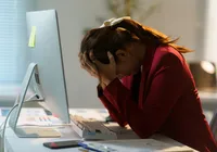 NR-1: Entra em vigor norma que monitora saúde mental no trabalho; veja o que muda
