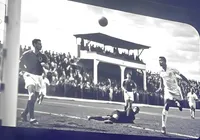 Nunca gravado, gol mais bonito de Pelé é recriado pelo Gemini; assista prévia