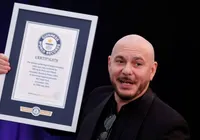 Pitbull entra para o livro dos recordes por maior encontro de carecas