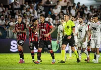 Pra quitar 'dívida' de vencer fora de casa, Vitória encara o Santos na Vila Belmiro