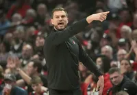 Primeiro brasileiro a ser técnico na NBA assume ex-time de Jordan