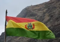 Queda de avião militar na Bolívia deixa seis mortos em área de tensão
