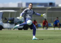 Recuperado, Ronaldo volta aos treinos em meio à crise no gol do Bahia imagem