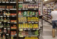Supermercados podem fechar após o meio-dia aos domingos e feriados