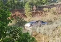 Três corpos são encontrados dentro de carro com marcas de tiros na Bahia