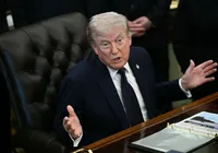 Trump diz que trégua com Irã acabou após novos ataques: "perda de tempo"
