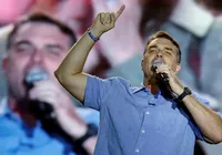 TSE restabelece filiação de Flávio Bolsonaro e libera candidatura
