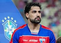 Vitória tenta contratar zagueiro argentino e negocia saída de goleiro
