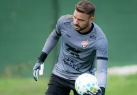 Vitória toma decisão importante após goleiro Gabriel recusar saída