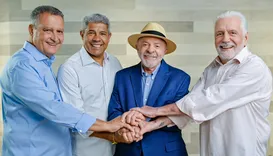 Ao lado de Jerônimo, Wagner e Rui, Lula grava mensagem aos baianos
