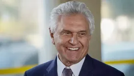 Caiado vê desgaste de Flávio Bolsonaro e se lança como alternativa