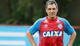 Ex-técnico de Bahia e Vitória comandou Paraguai contra França em Copa