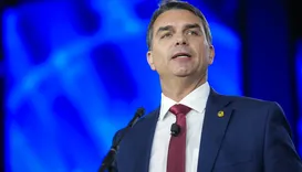 Flávio Bolsonaro perde aliado de peso para disputa presidencial