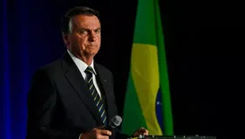 Liberdade de Bolsonaro vira bandeira de candidatos a presidente