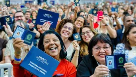 Professores recebem aviso sobre nova Carteira Nacional Docente