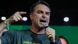 "Sistema vai tentar me parar", dispara Flávio Bolsonaro após ser barrado no TSE