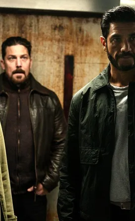 Só 6 episódios: a série de espionagem da Netflix para ver em uma tarde