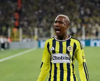 Anderson Talisca diz que a fase do Bahia no Brasileirão é "delicada"
