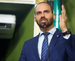 Apartamento de Eduardo Bolsonaro vai a leilão no Rio de Janeiro