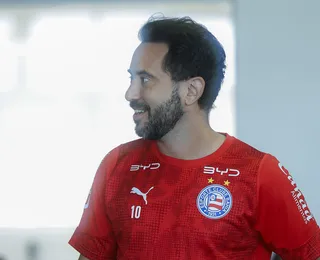 Após incômodo, Éverton Ribeiro retorna às atividades no Bahia