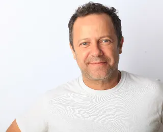 Artista Vik Muniz ganha homenagem inédita na arquitetura