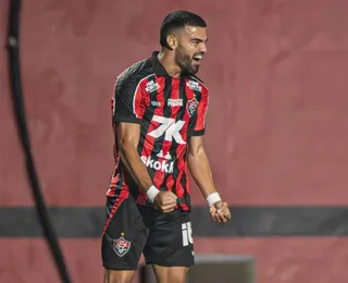 Atacante retorna ao time do Vitória após jogos de ausência