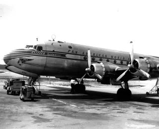 Avião de acidente que deixou 52 mortos é encontrado no mar após 74 anos